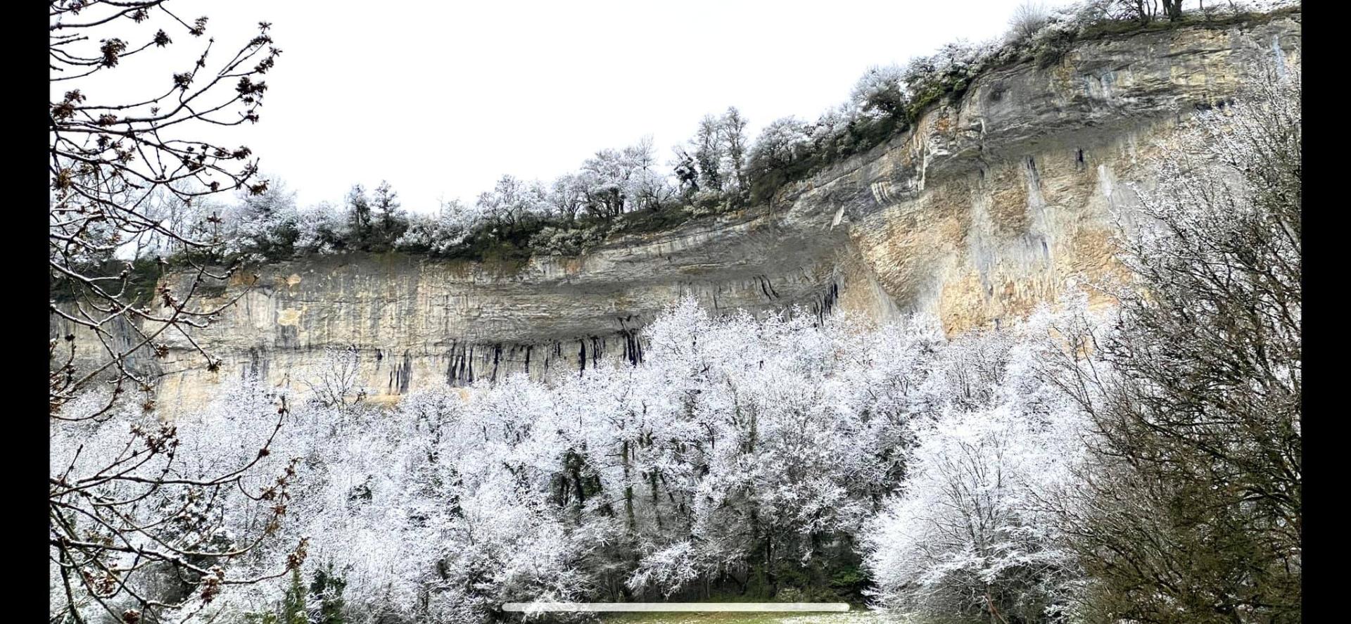 Falaises Baderne à Vauchignon en hiver. Photo: Philippe Royer